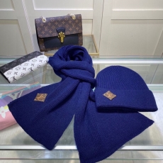 Louis Vuitton Caps Scarfs